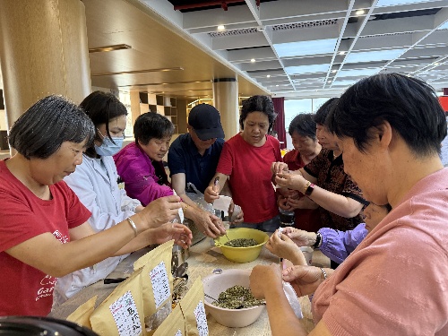 （20250530区中医医院）锡山区中医惠侨活动走进厚桥街道5.JPG